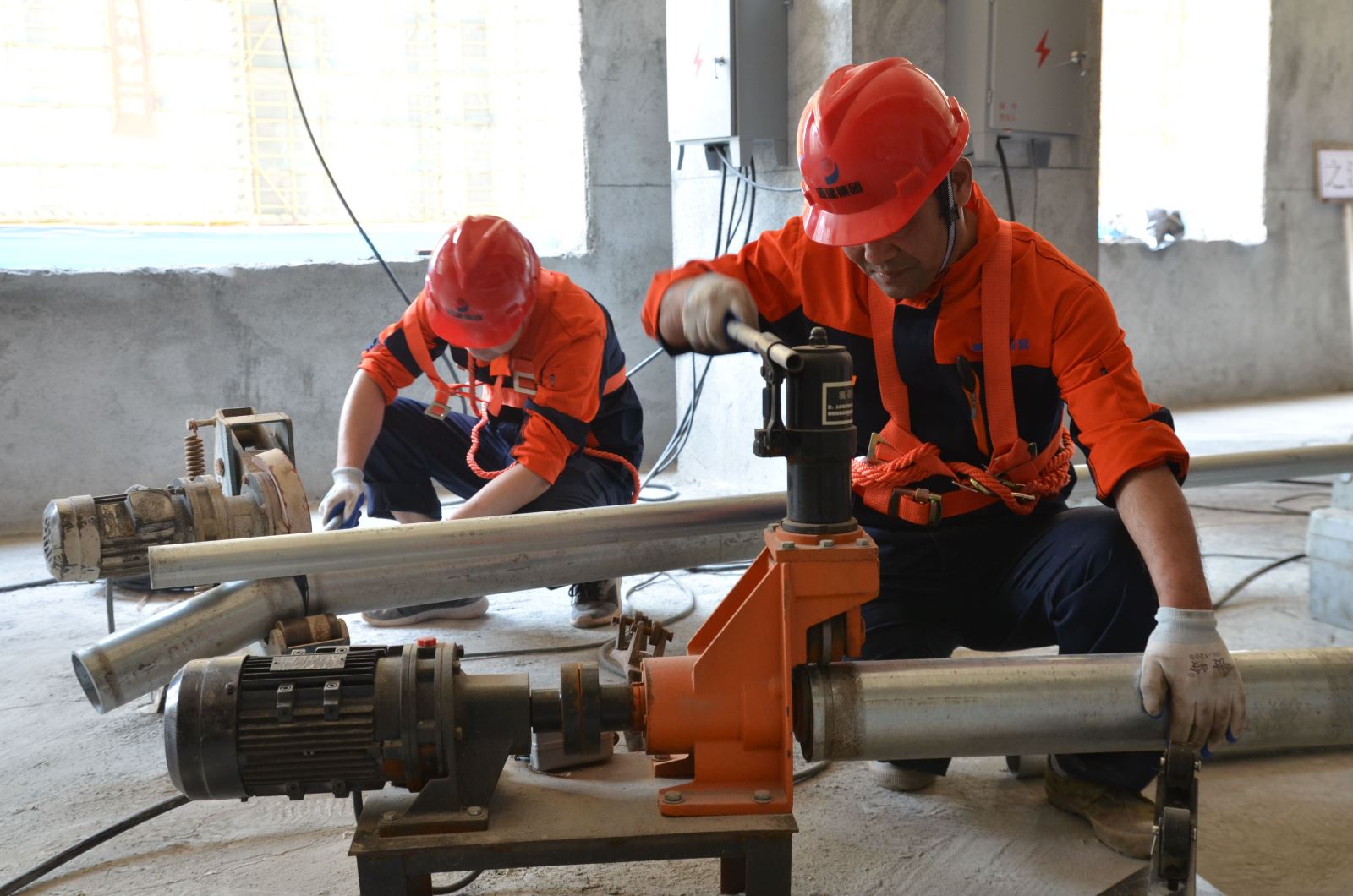 浙江三建举办消防管道施工技能比武